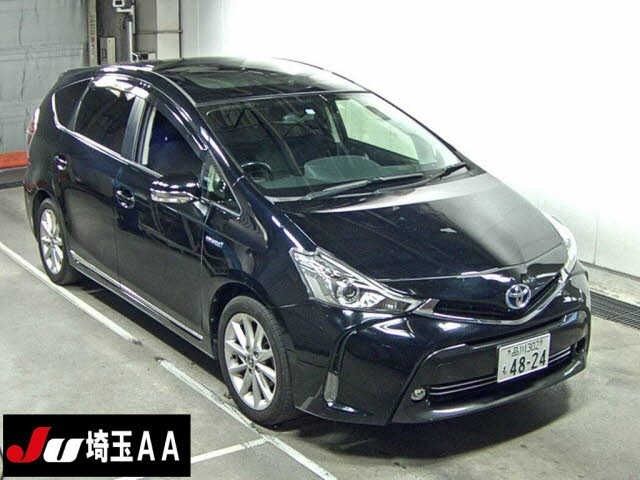 10190 Toyota Prius alpha ZVW40W 2015 г. (JU Saitama)